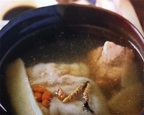 冬天来碗冬虫夏草炖羊肉汤，温暖一冬天，滋补一整年！